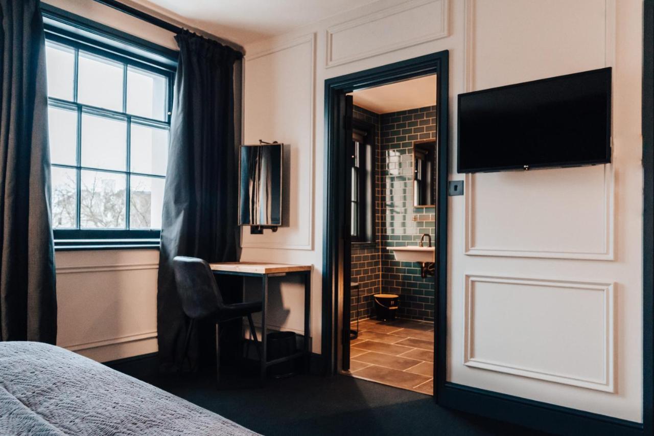 The George Otel Cheltenham Dış mekan fotoğraf